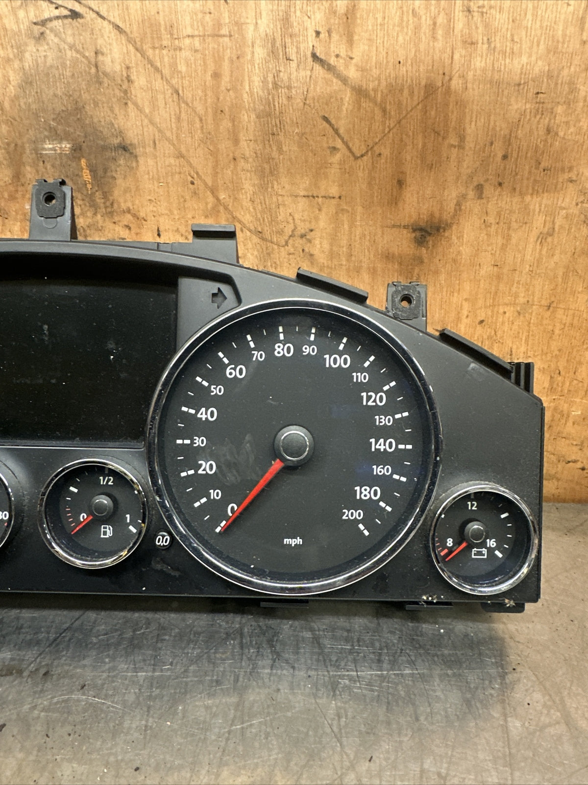 VOLKSWAGEN TOUAREG 2007 Mk1 (7L) Speedo / Instrument Cluster 3.0 TDI 7L6920985H