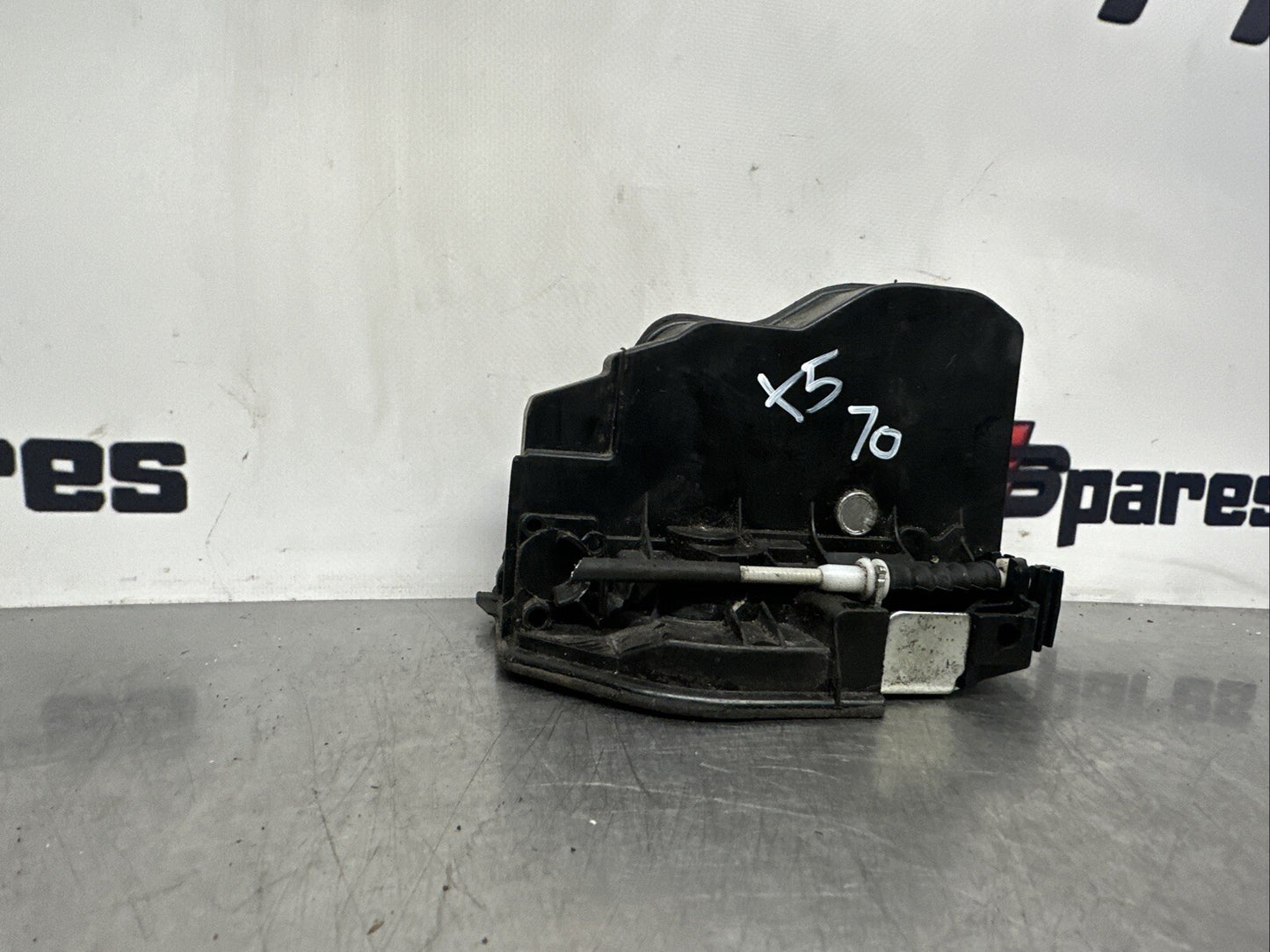 BMW X5 DOOR LOCK MECHANISM REAR RIGHT DRIVER SIDE 7202148 E70 2007 - 2009