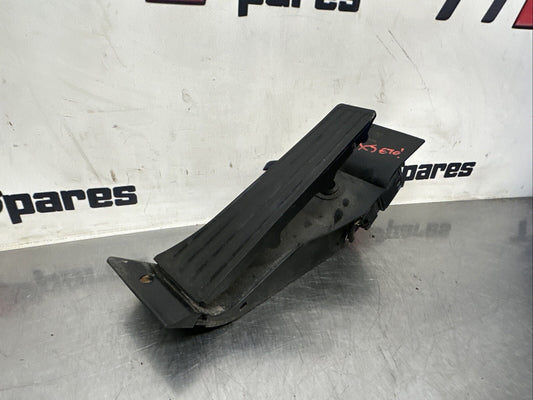 BMW X5 E70 3.0 DIESEL 2007 ACCELERATOR THROTTLE PEDAL 6772645