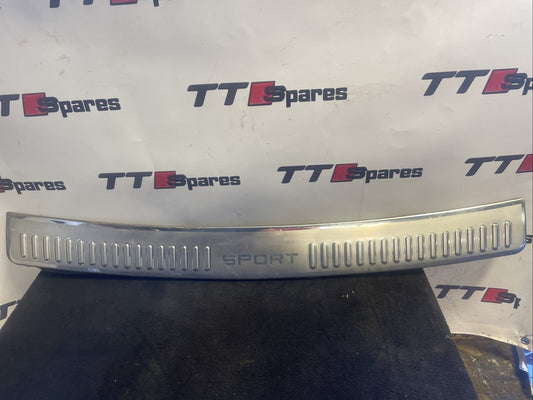 GENUINE RANGE ROVER SPORT 2005 - 2012 TAILAGTE SCUFF PLATE LR007322