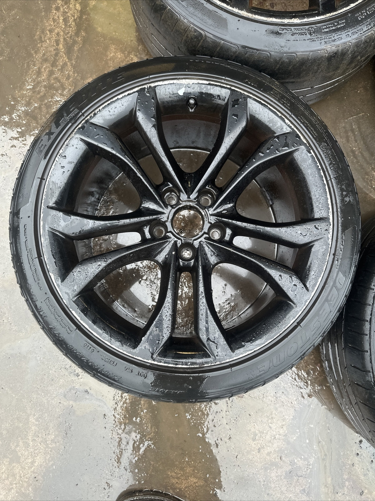 AUDI TTS MK2 GENUINE SET 18 INCH ALLOYS WITH TYRES 245/40 18 INCH 5 STUD