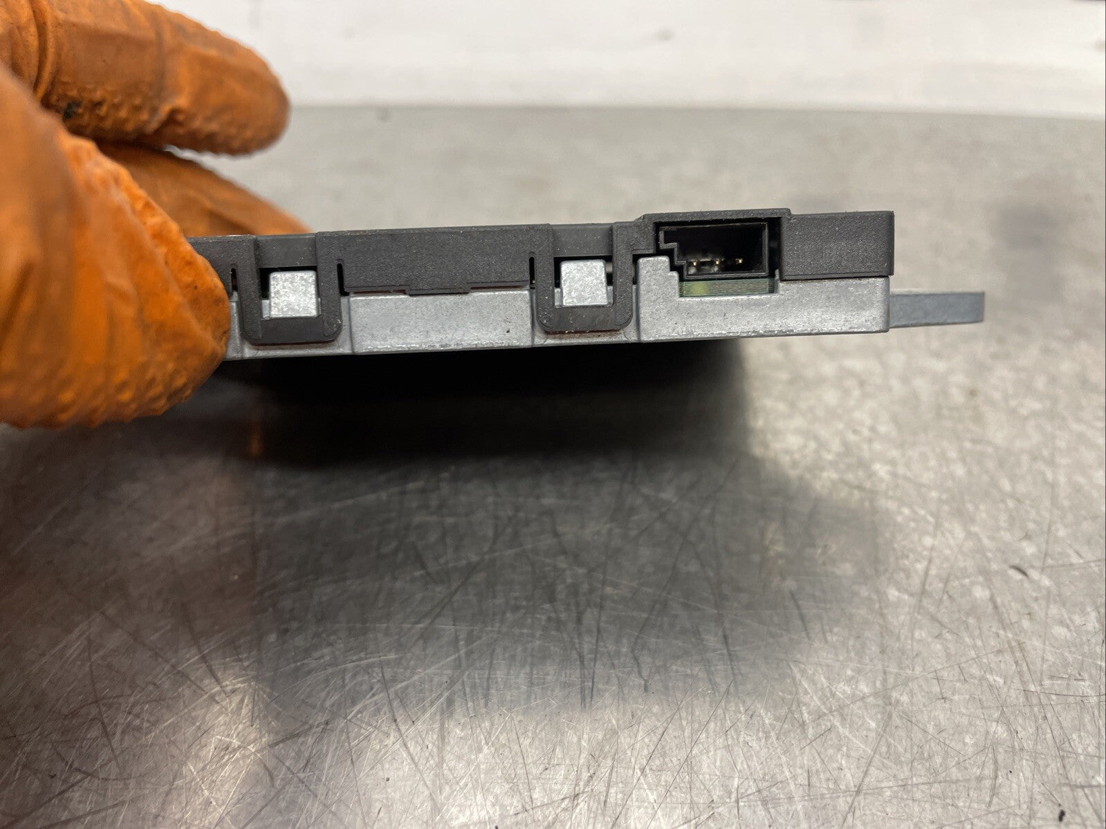 AUDI TT 8J MK2 2006-14 AERIAL ANTENNA AMPLIFIER BOOSTER 8J8035225M