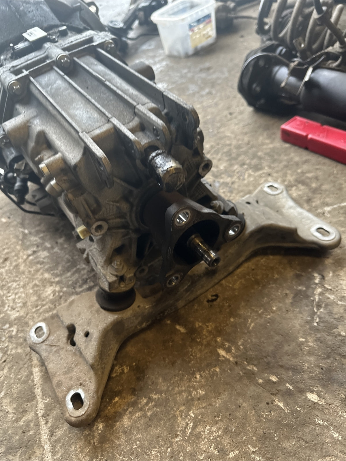BMW 1 SERIES GEARBOX GS617DG 6 SPEED MANUAL 1.6D 8610983 F20 2011 - 2019