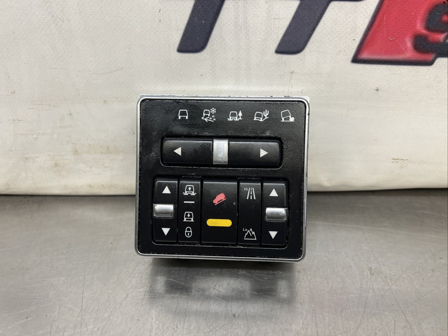 Range Rover L322 Terrain Control Switches BH4214B596AD Ref GV60