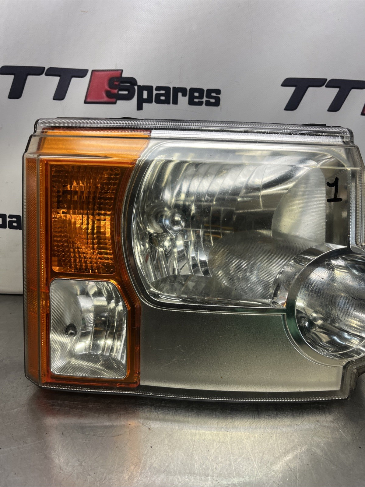 LAND ROVER DISCOVERY 3 2005 - 2009 RIGHT DRIVER SIDE HEADLIGHT XBC500022 GENUINE
