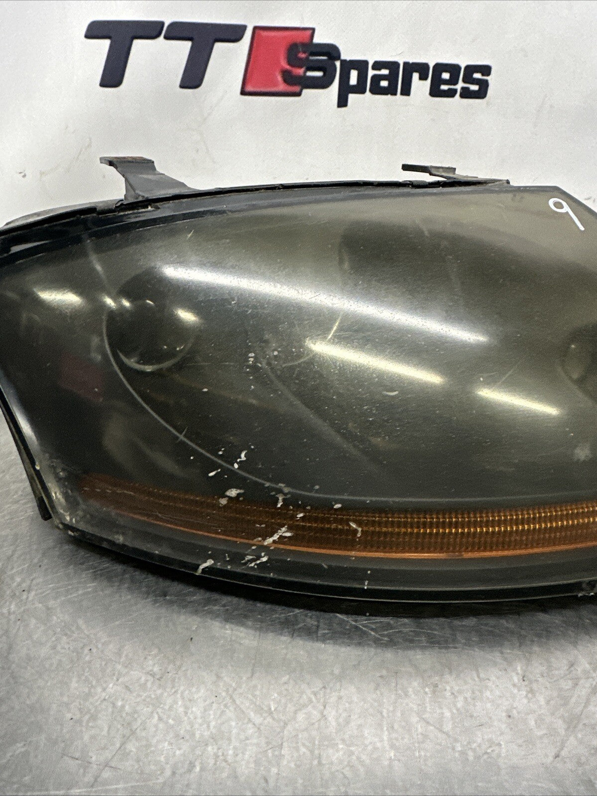 AUDI TT 99-06 DRIVER SIDE RIGHT HEADLIGHT - SPARES
