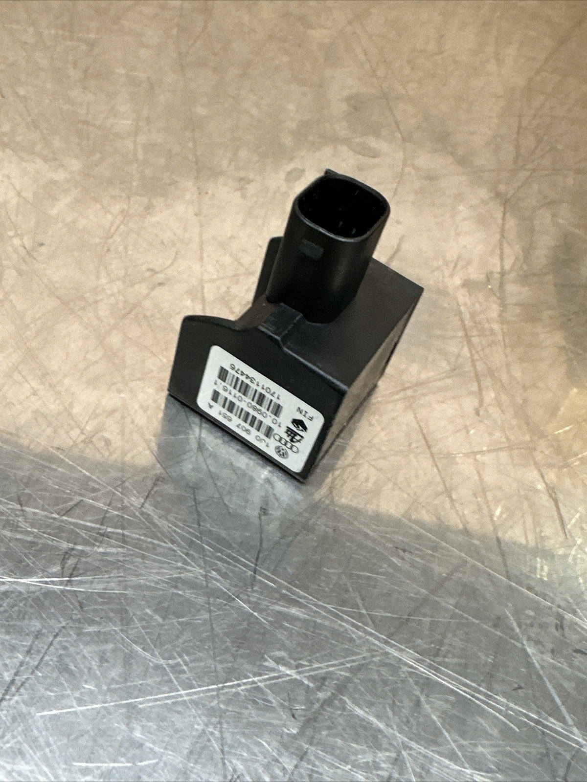 Audi TT A2 A3 S3 VW Beetle Golf 4 ESP Lateral Acceleration Sensor 1J0907651A YAW