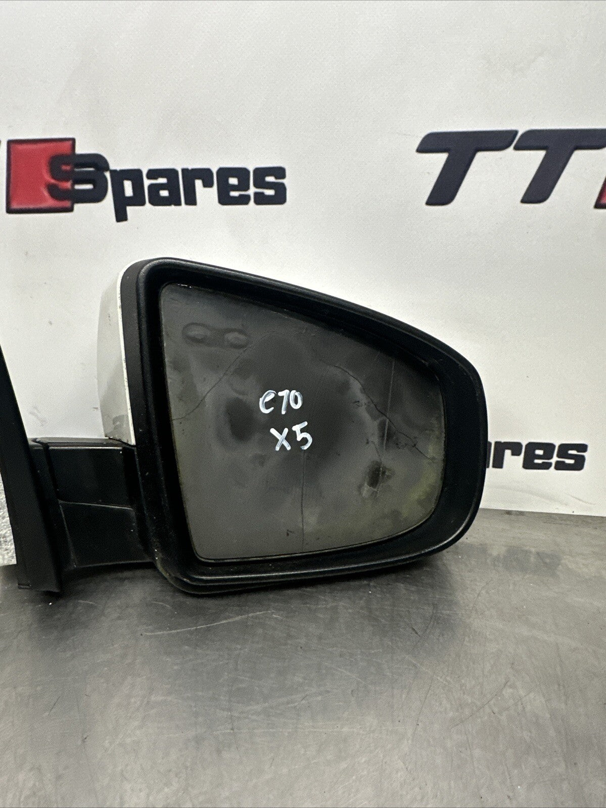 BMW X5 E70 RIGHT DRIVER SIDE WING MIRROR 607096