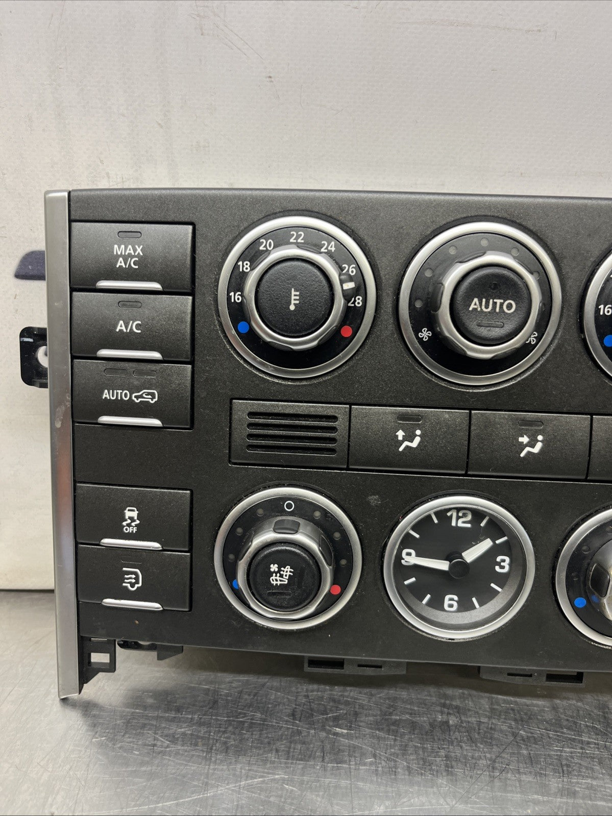 LAND ROVER RANGE ROVER HEATER AC CLIMATE CONTROLS BH42-18D679-BC 09-13