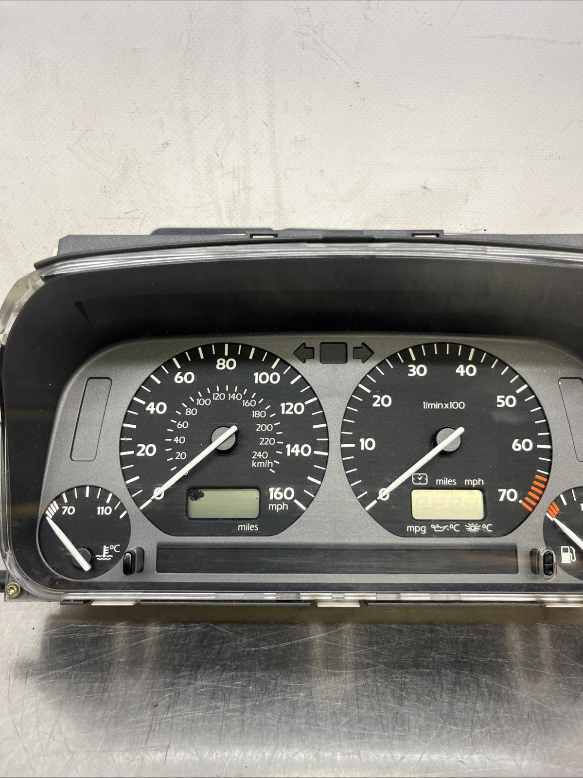 Vw Golf / Vento Vr6 Dash Clocks 1h0919930g