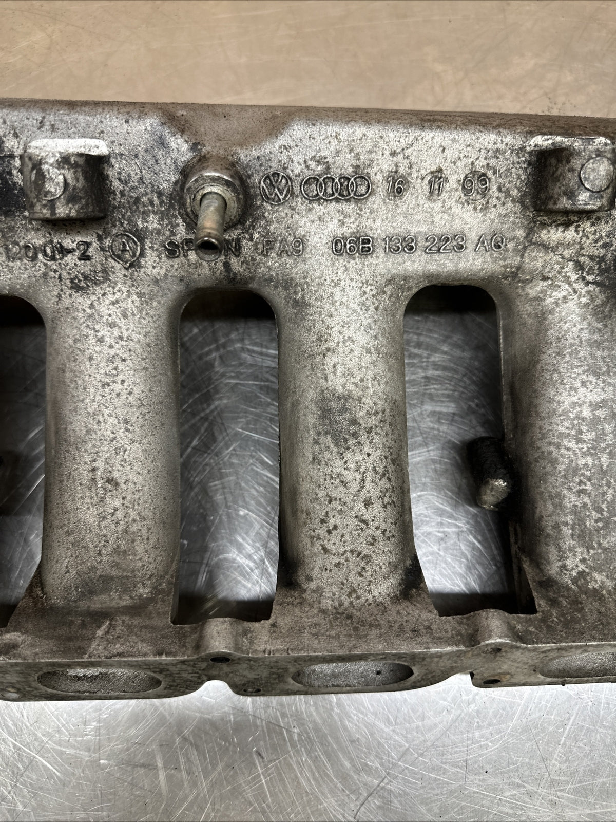 Volkswagen Audi 00-05 1.8 20V AJQ Intake Inlet Manifold 06A133223 06A133223AQ
