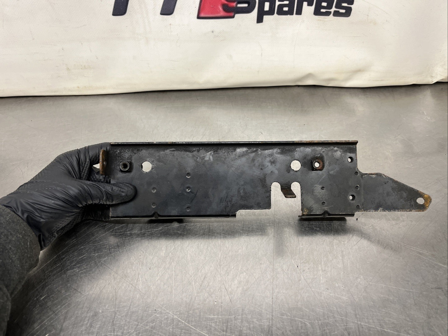 06A 103 911 N Audi TT 8N Solenoid Valve Bracket 225hp Under Inlet Manifold Oil
