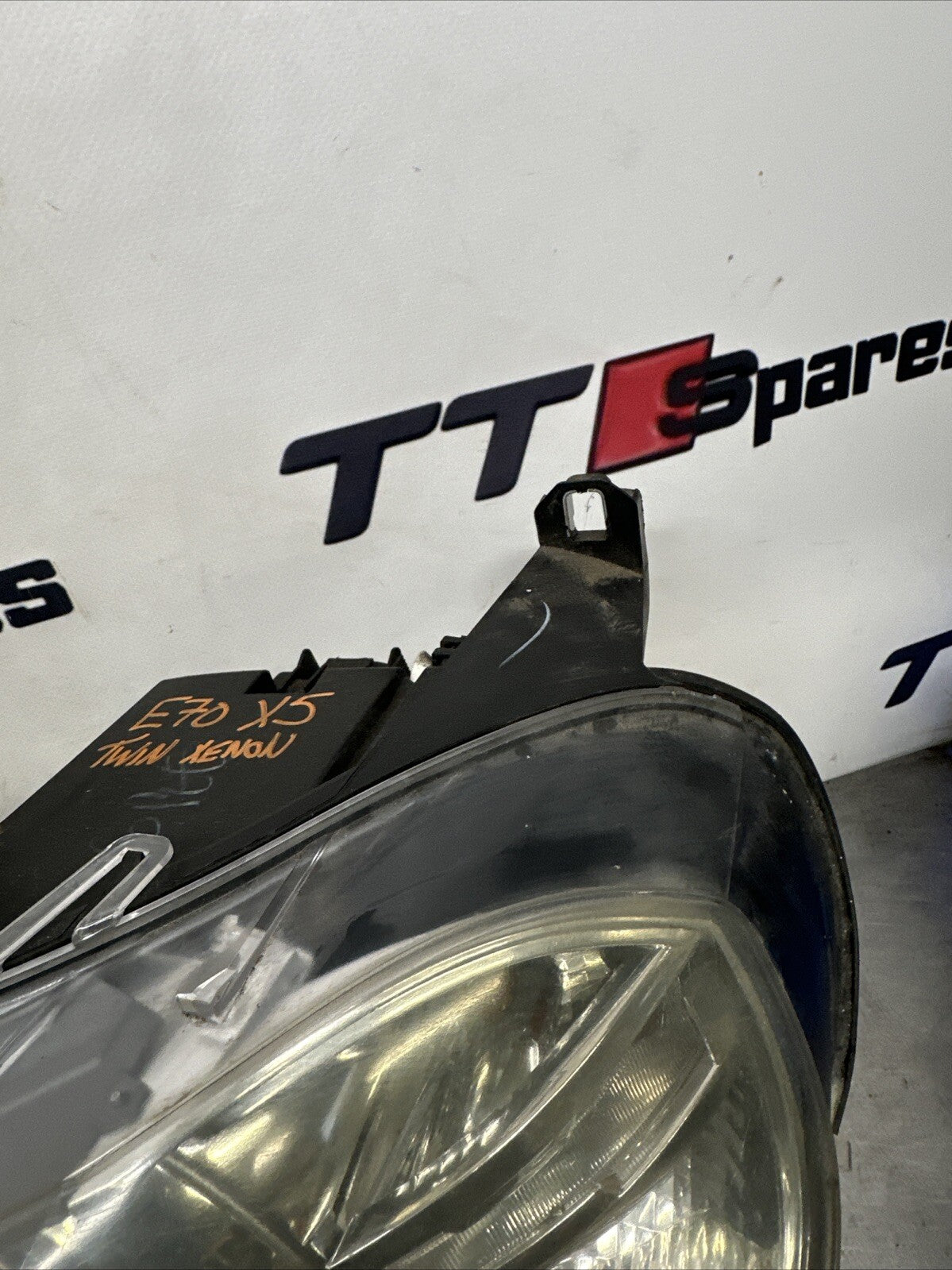 BMW X5 SERIES E70 FRONT LEFT PASSENGER NEAR SIDE XENON HEADLIGHT 7221893