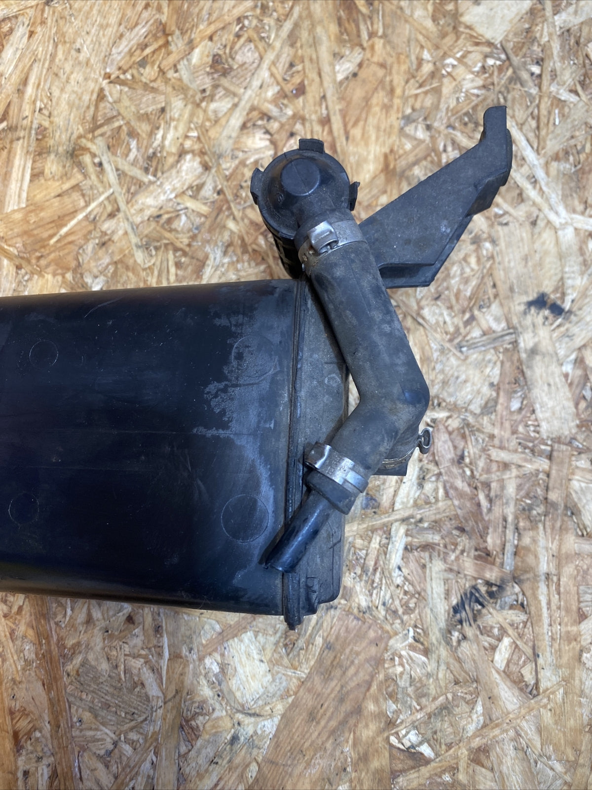 Audi TT 8N Mk1 Activated Charcoal Canister 8N0201803M