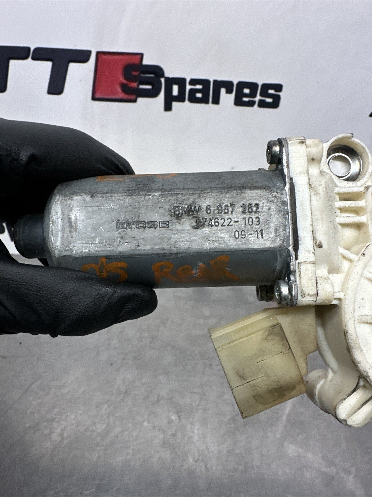 0130821461 - 6967262 - 974624100 RIGHT FRONT WINDOW MOTOR / 571393 FOR BMW X5 E
