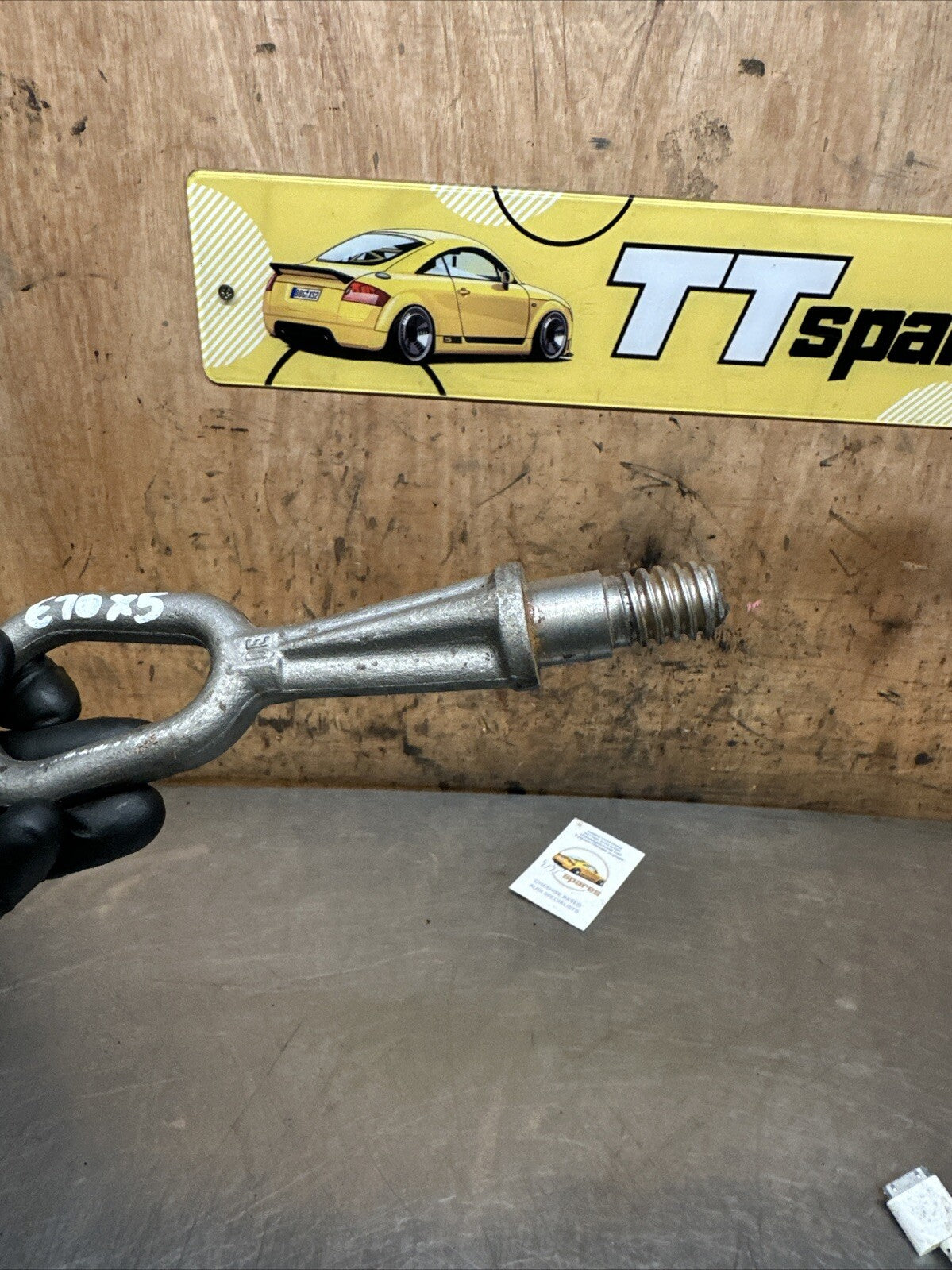 BMW 1 3 5 7 X5 X3 Series E60 E61 E65 E70 E87 E90 E91 Towing Eye Tow Hinge Hook