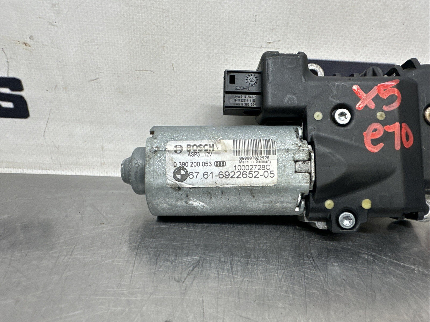 BMW X3 E83 2007 FRONT SUNROOF MOTOR 6922652