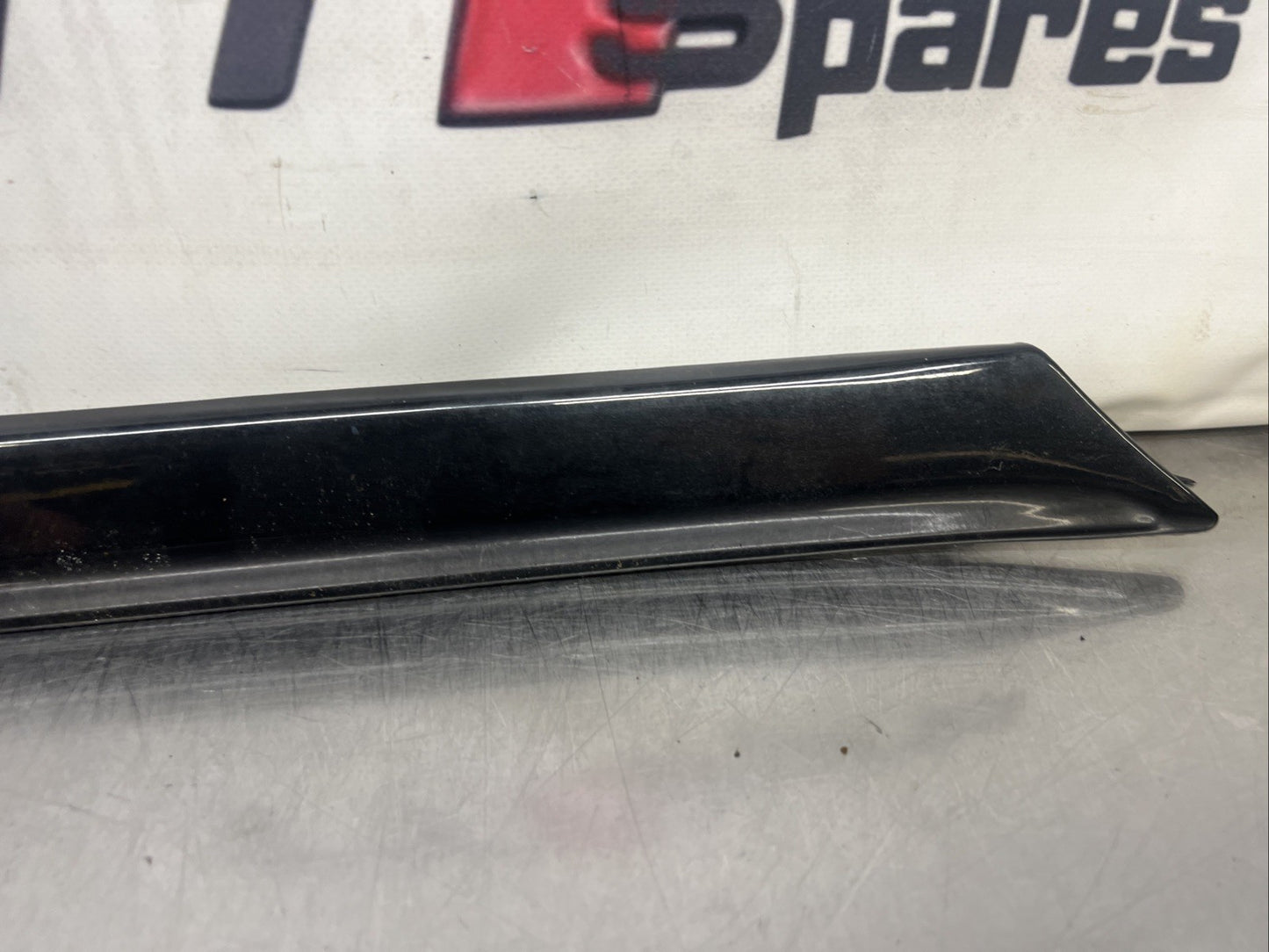 VW Golf MK3 VR6 GTI GTD OS/R 2 Door Molding Rub Strip Right Rear Genuine New OE