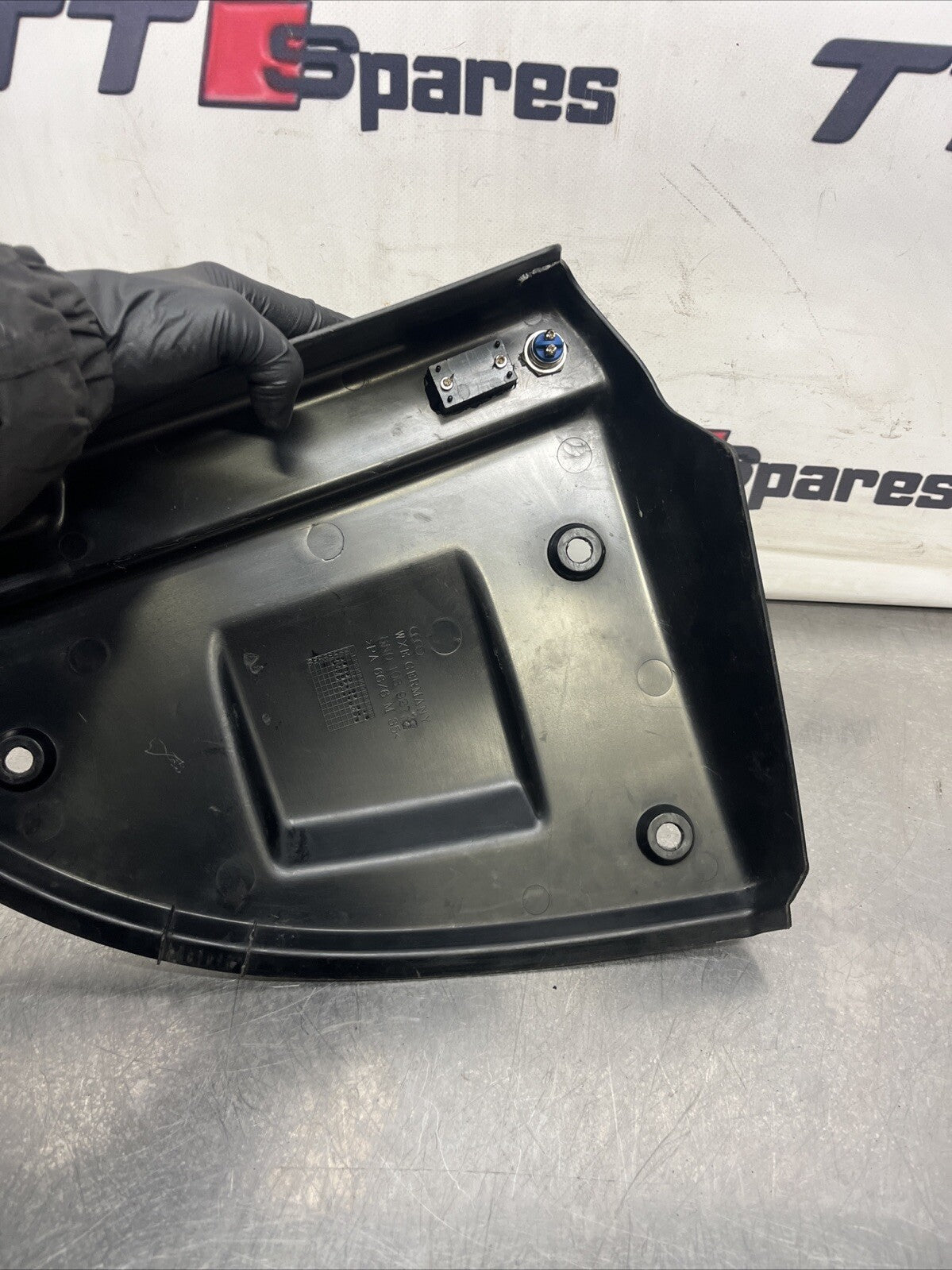 Audi TT 8N 1998-2006 MK1 Quattro battery cover trim 8N0103927B