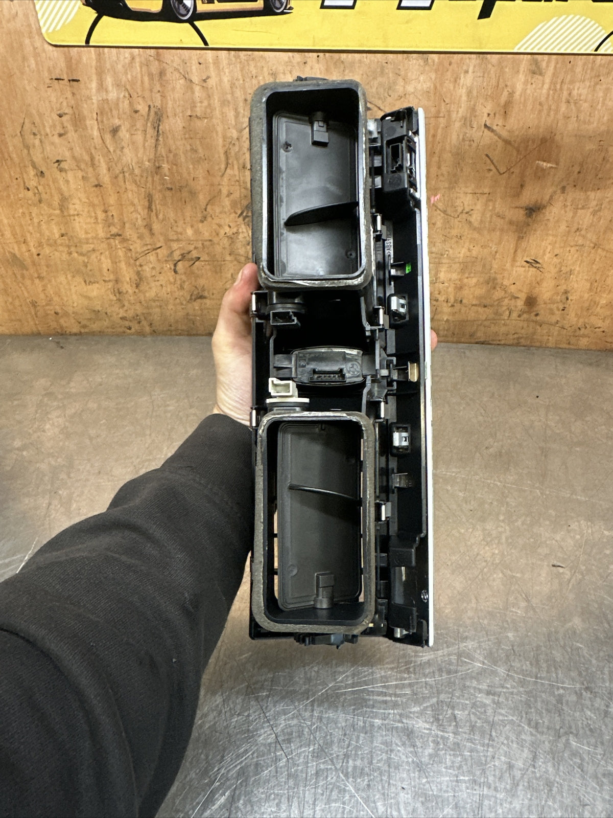 BMW X5 E70 X6 E71 07-13 DASHBOARD CENTRE AIR VENT WITH GLOVE BOX SWITCH 7161801