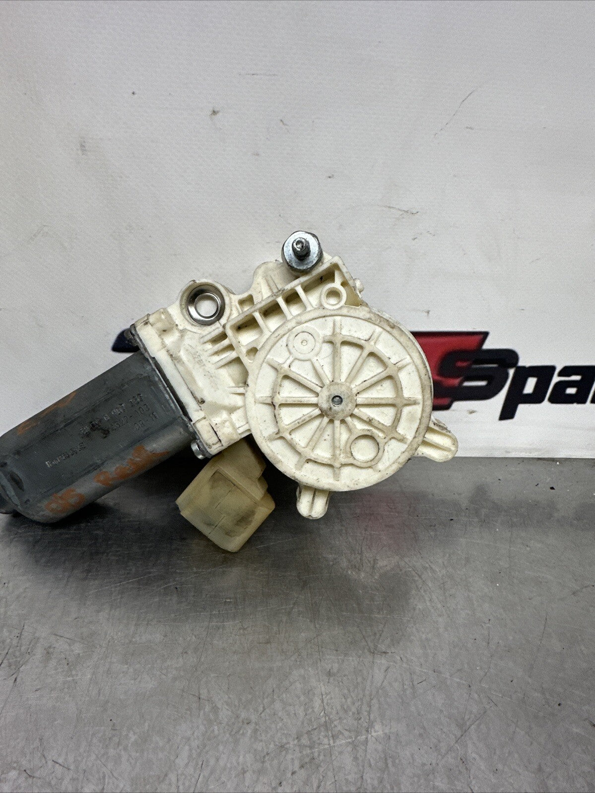 0130821461 - 6967262 - 974624100 RIGHT FRONT WINDOW MOTOR / 571393 FOR BMW X5 E