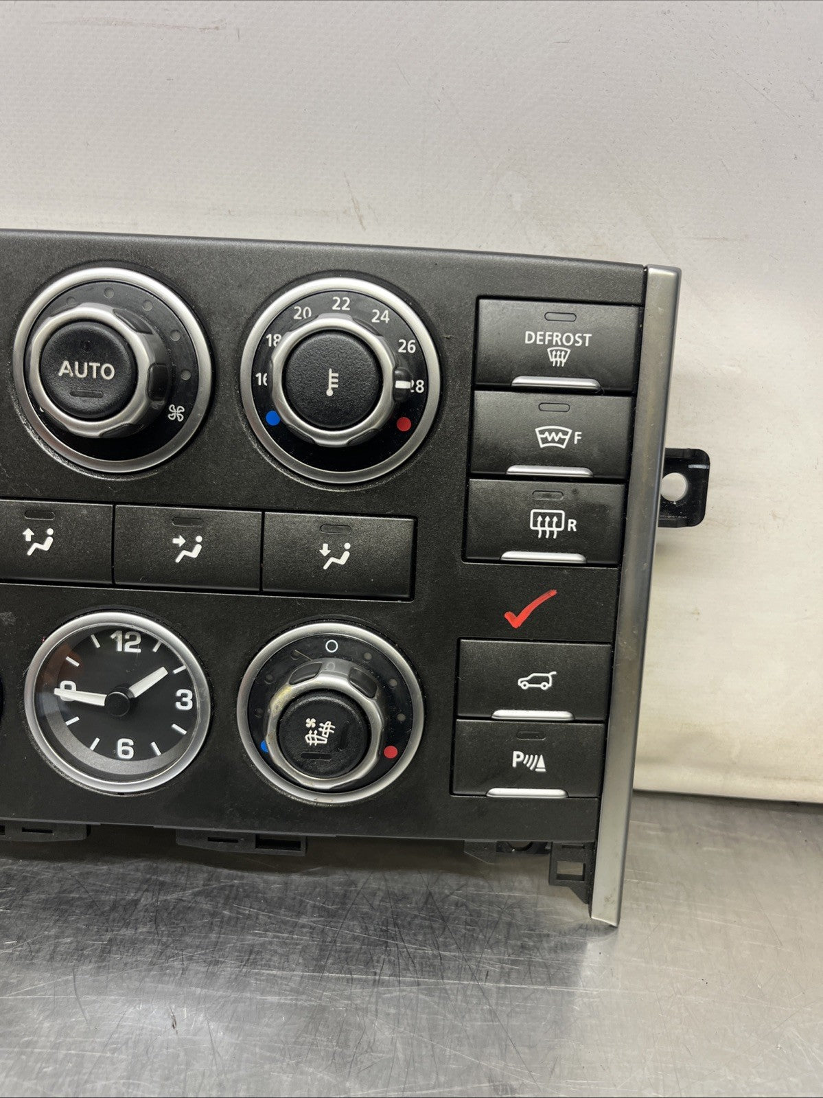 LAND ROVER RANGE ROVER HEATER AC CLIMATE CONTROLS BH42-18D679-BC 09-13