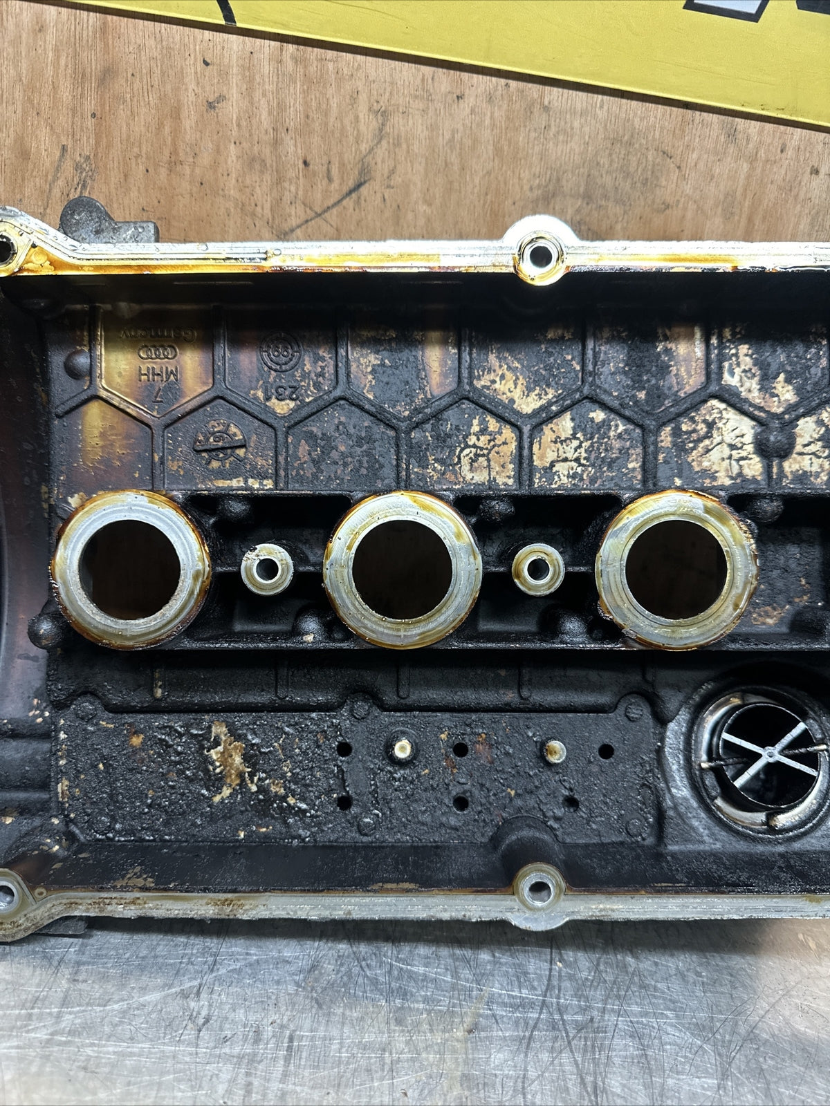 AUDI TT MK1 1.8T 20V Audi S3 APX CAM ROCKER COVER 06A103469N