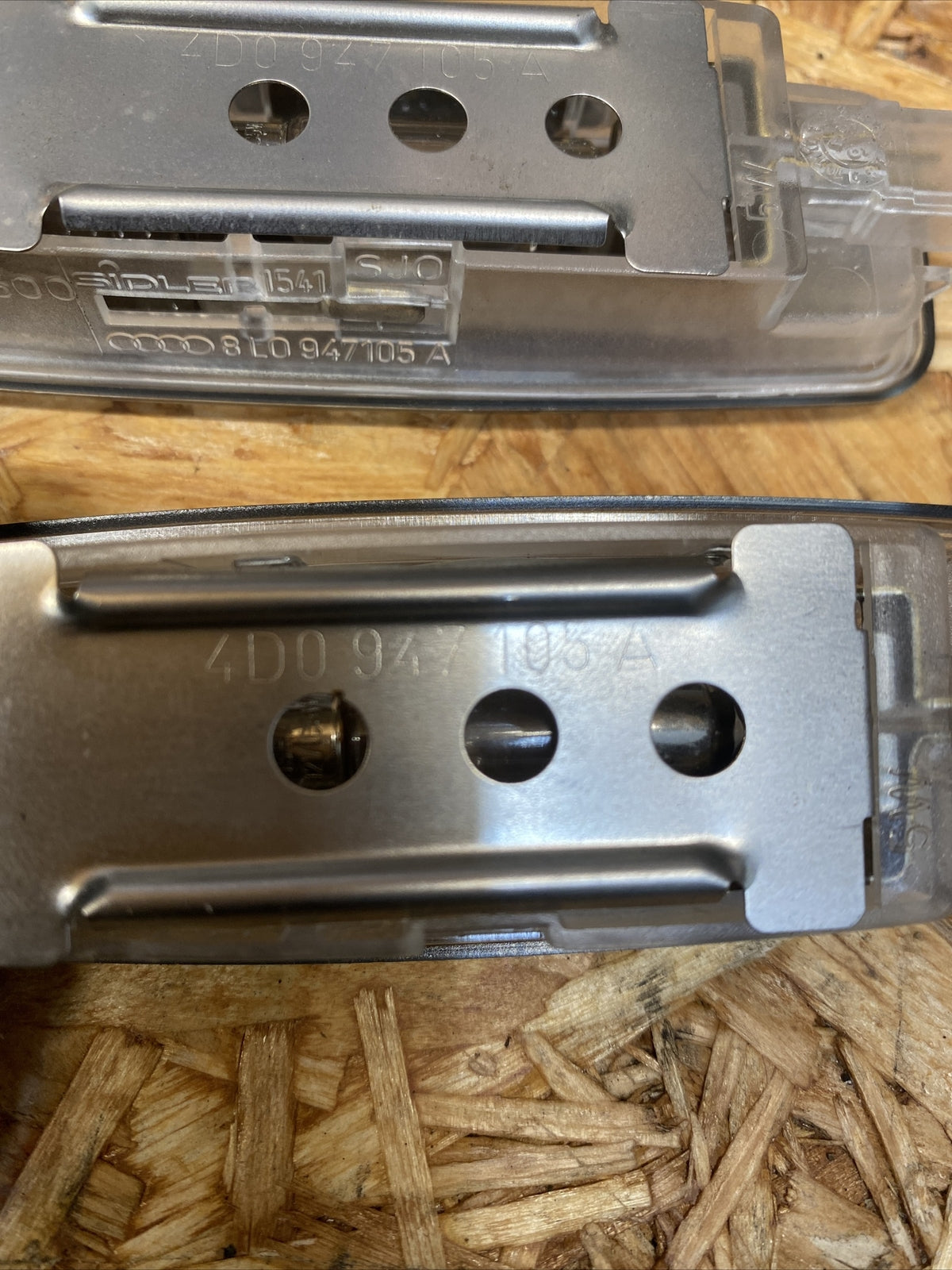 *AUDI TT MK1 8N 1999-2006 INTERIOR READING LIGHT 4D0947105A