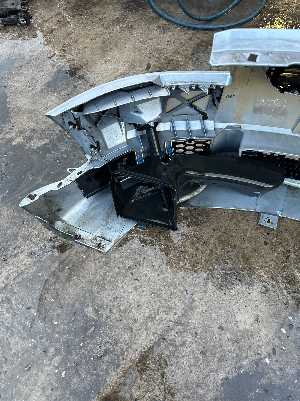 Audi TT Mk1 8N 1998-2006 Front Bumper in LY7J Avus Silver 8N0807111 V6 OFF A QS