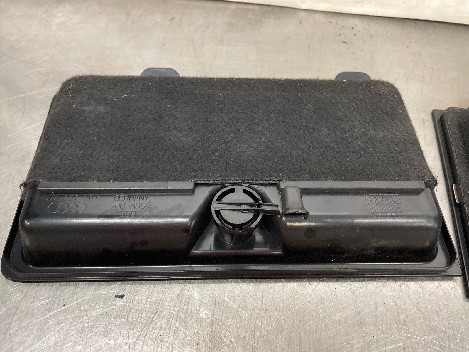 AUDI TT 8N MK1 Roadster Access Panel PAIR 8N7867401 8N7867402