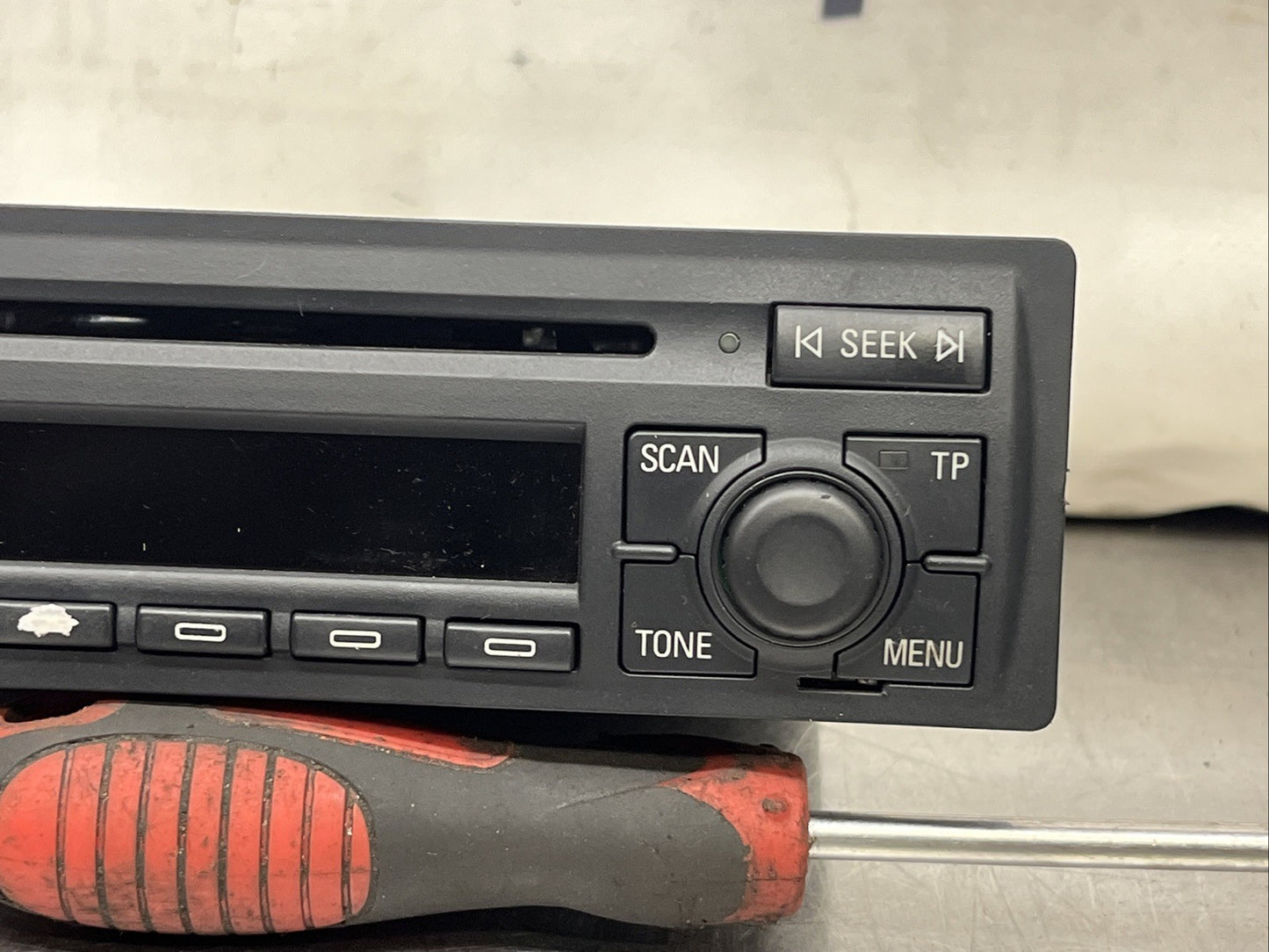 Audi TT Concert CD Player OEM GENUINE