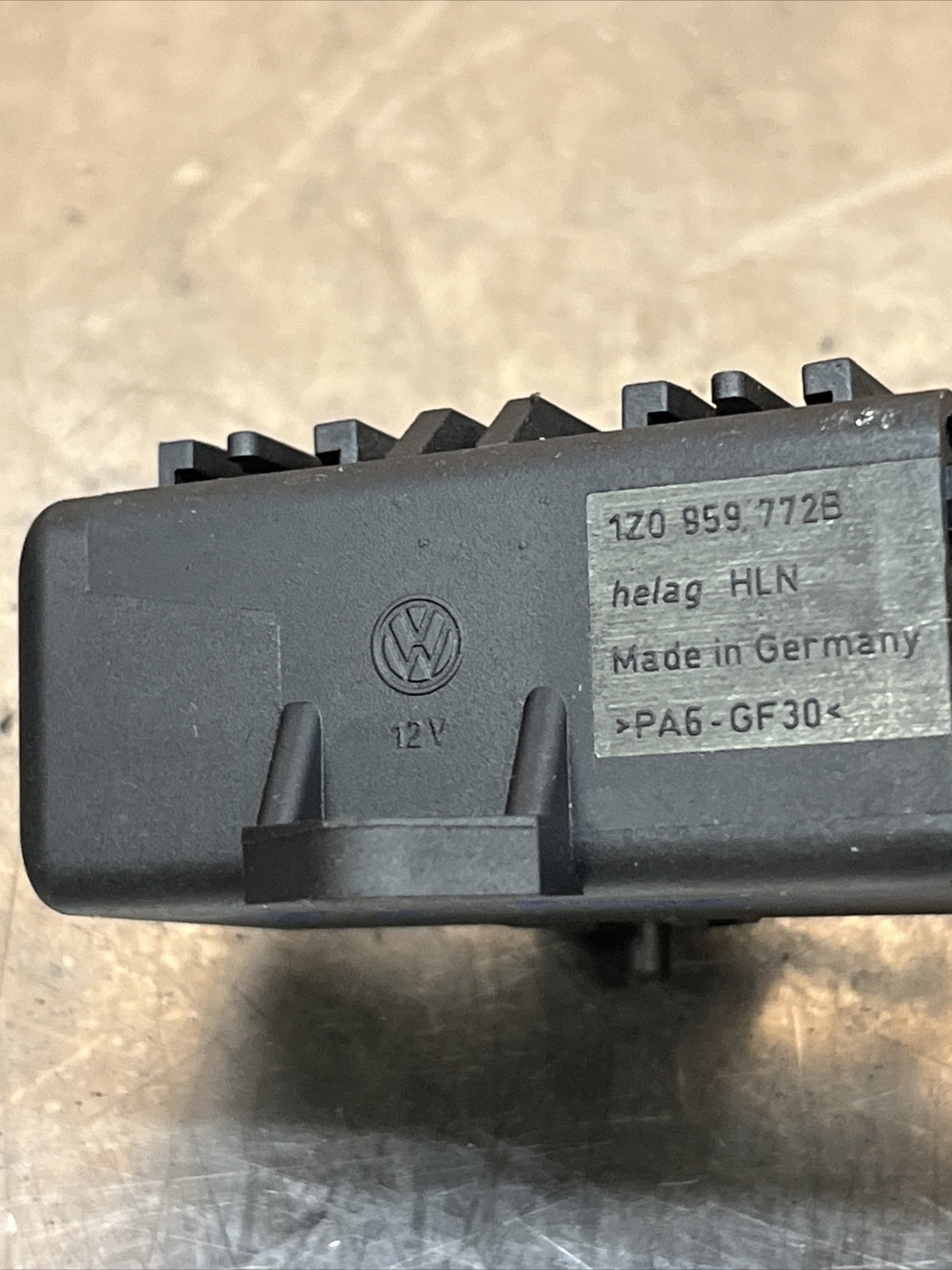 1Z0959772B VOLKSWAGEN TOUAREG 2007 MK1 (7L) Heated Seat Control Module