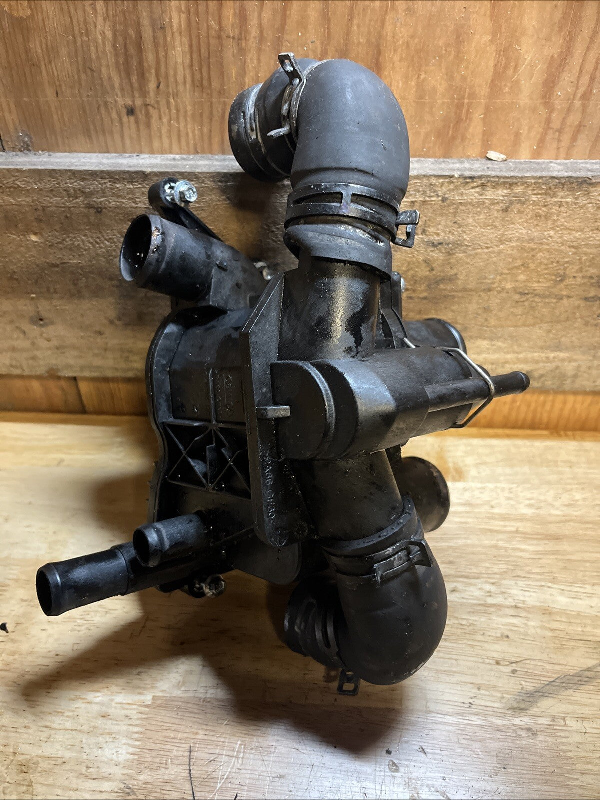 RANGE ROVER L322 3.6 TDV8 THEROMSTAT HOUSING 6H4Q-8A586-DC (2years Old)