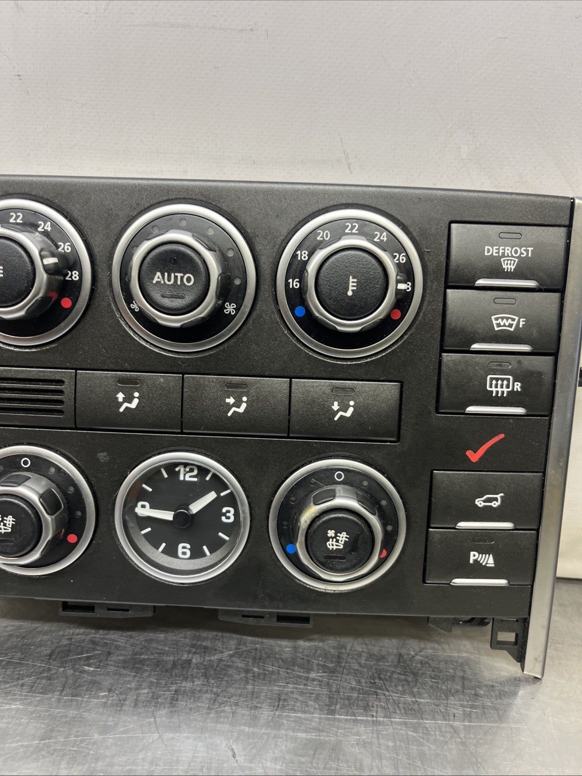 LAND ROVER RANGE ROVER HEATER AC CLIMATE CONTROLS BH42-18D679-BC 09-13