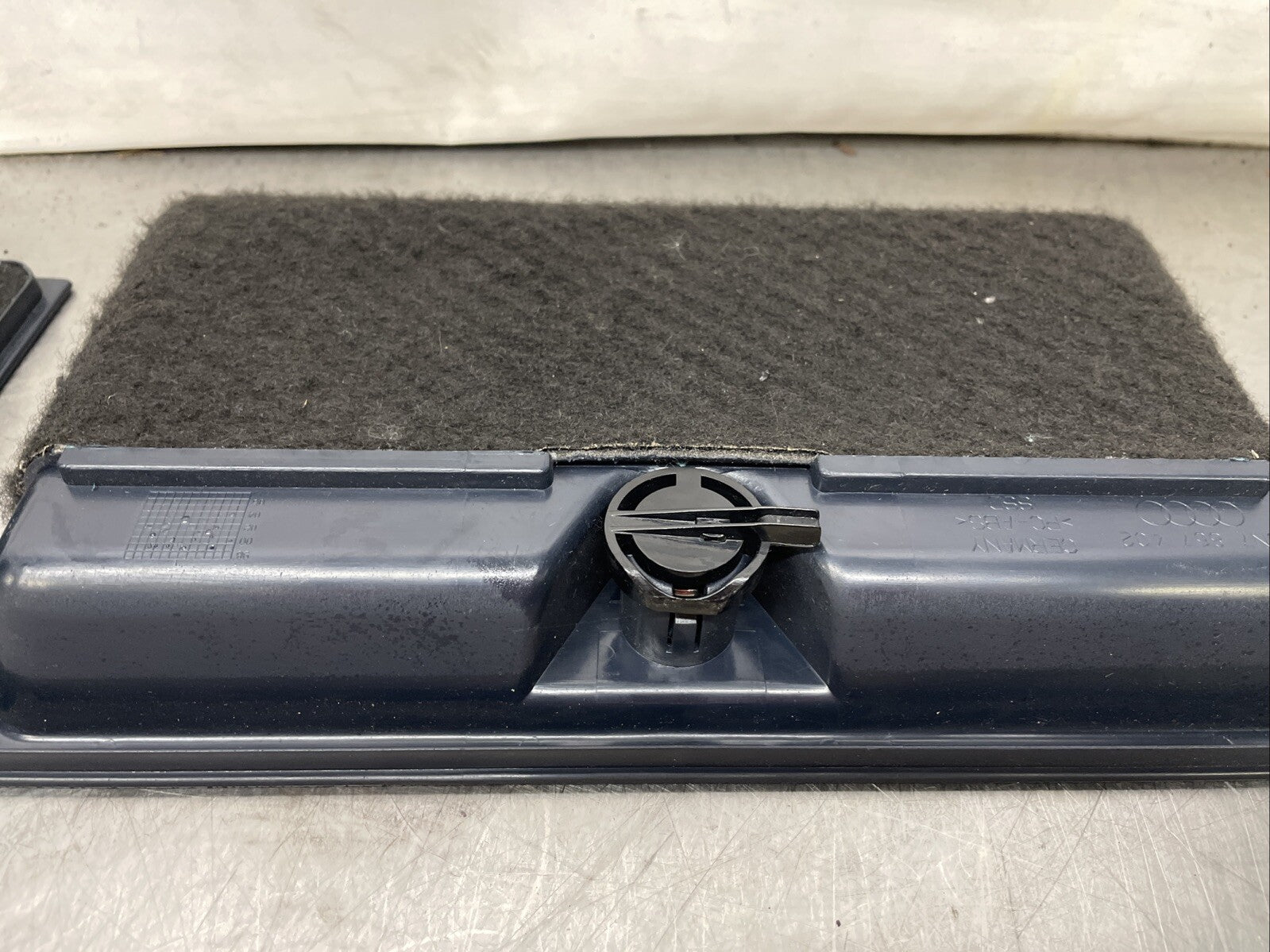 AUDI TT 8N MK1 Roadster Access Panel PAIR BLUE 8N7867401 8N7867402