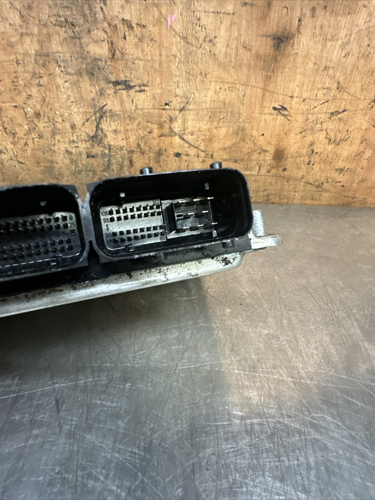 Audi TT 1.8t 225 AUM ECU 8N0906018AQ *Immo off or Pin code*