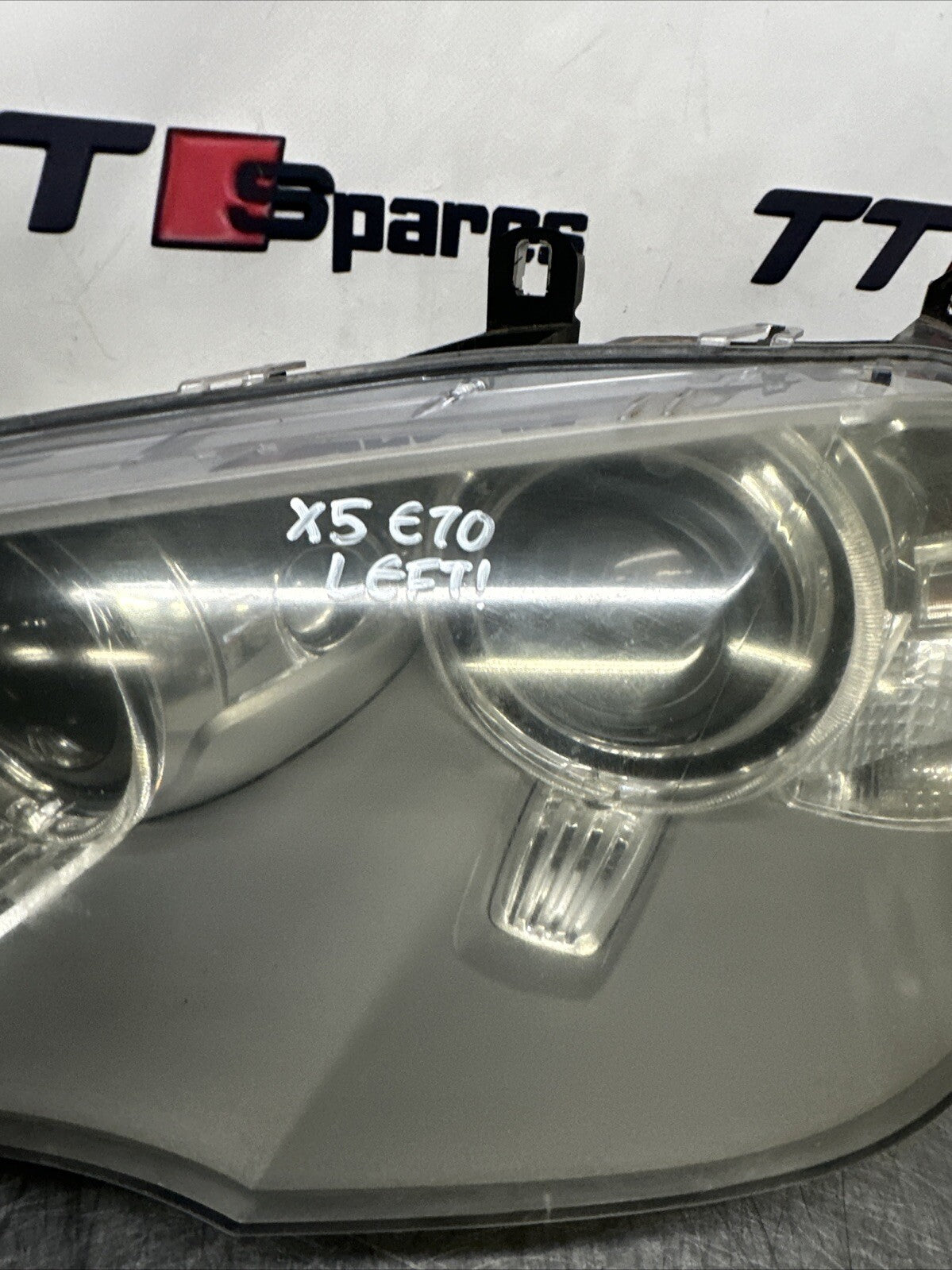 BMW X5 SERIES E70 FRONT LEFT PASSENGER NEAR SIDE XENON HEADLIGHT 7221893