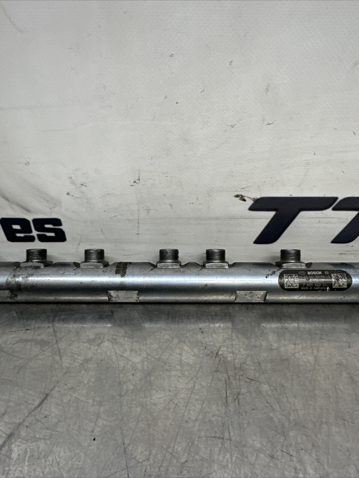 BMW X5 E70 4.0D ENGINE FUEL RAIL & SENSOR 0445216036 780542301