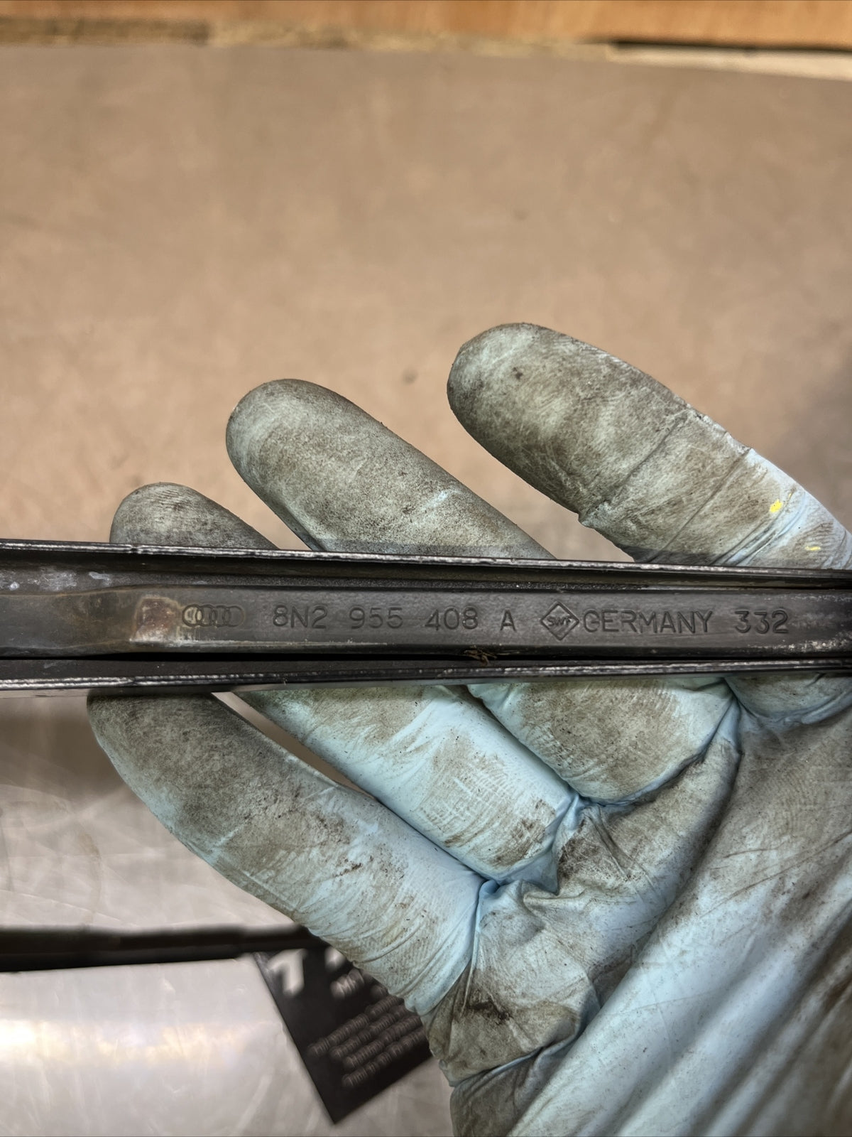 AUDI TT MK1 8N 1.8T GENUINE PAIR OF WIPER ARMS