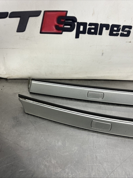AUDI TT MK1 8N 98-06 COUPE PAIR ROOF GUTTER TRIMS RAILS SILVER
