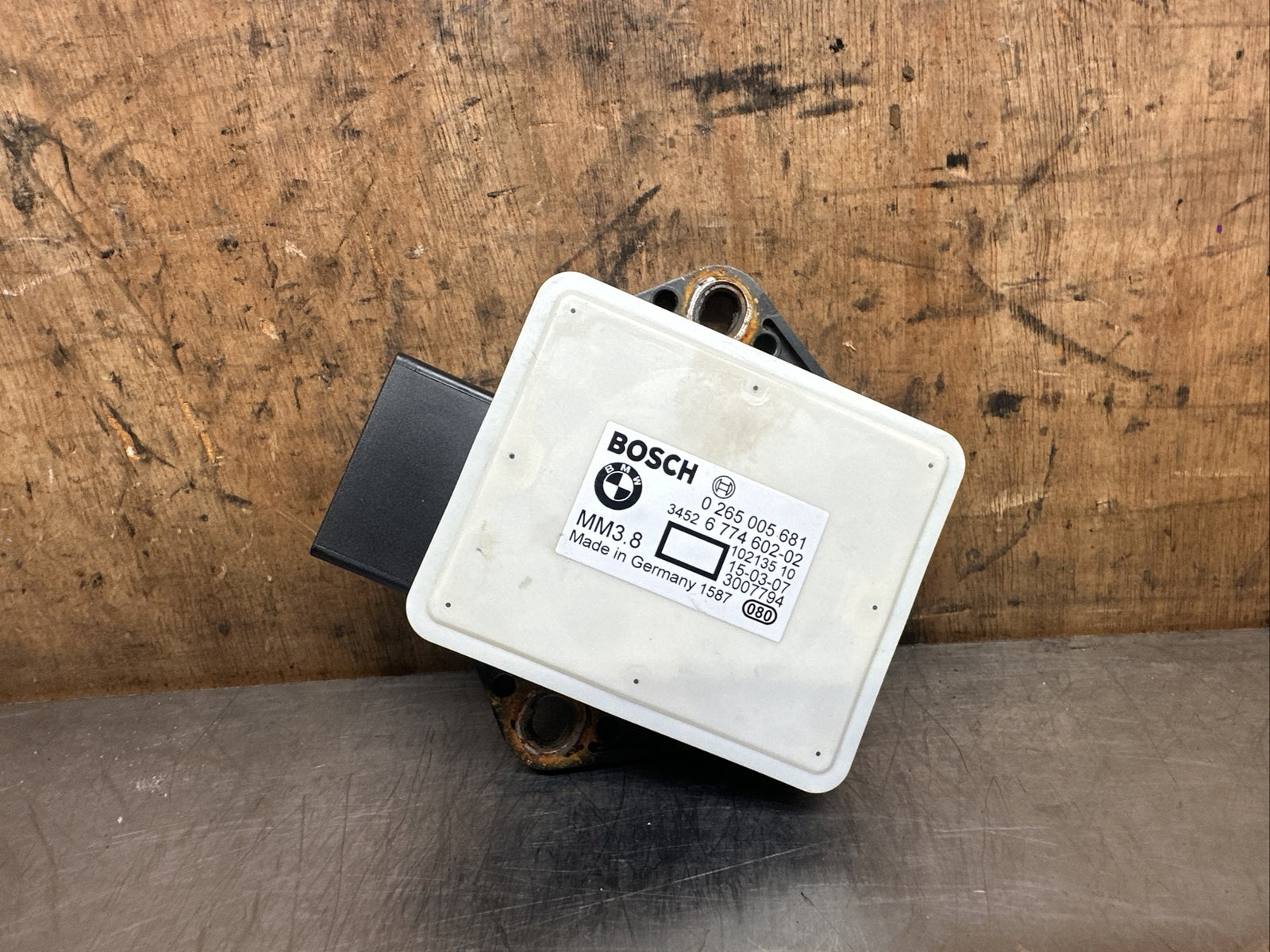 BMW 5 E60 E61 X5 E70 X6 E71 DSC ESP YAW RATE SENSOR 0265005681 6774602