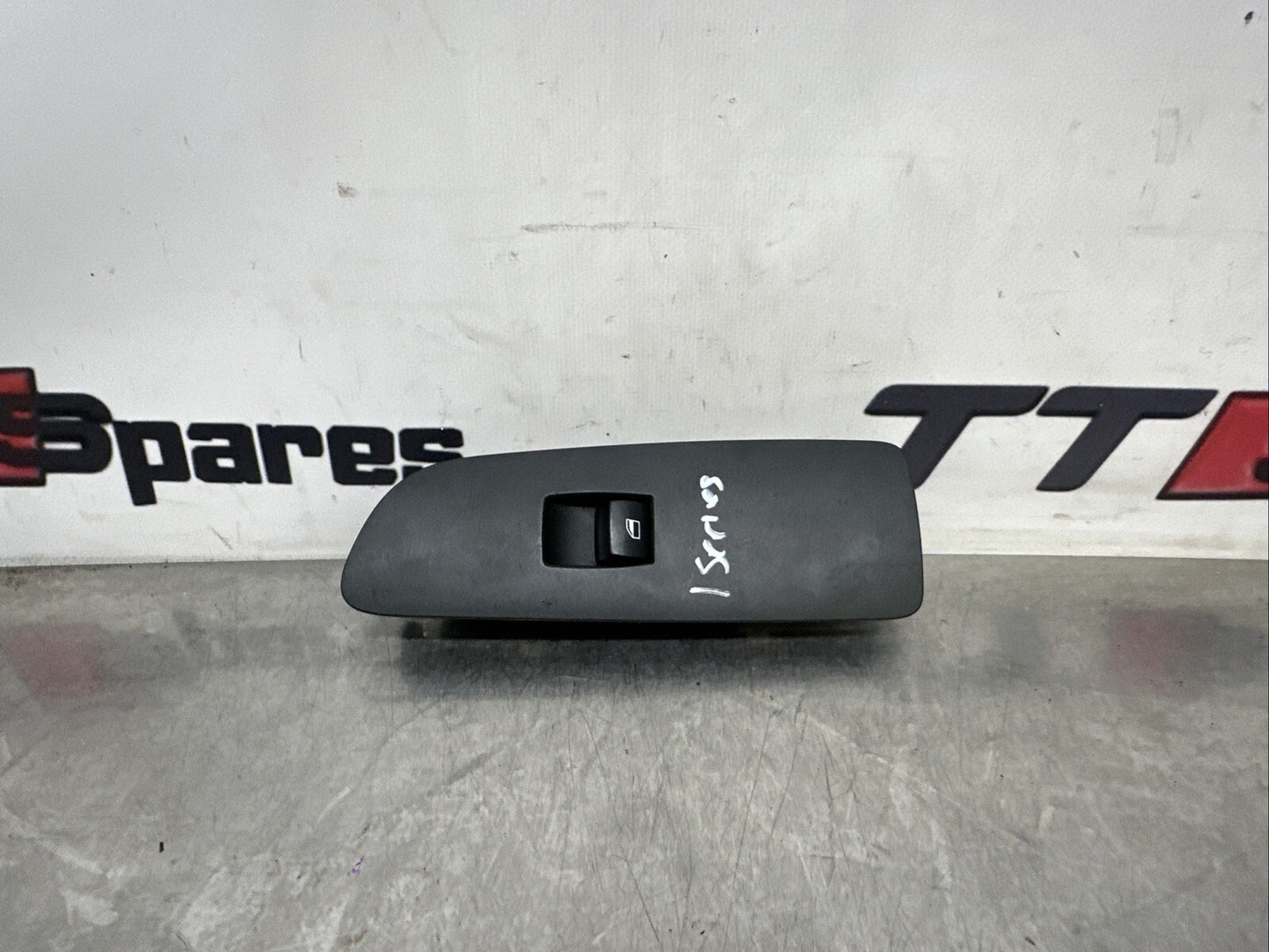 BMW 1 SERIES E81 E82 PASSENGER LEFT WINDOW SWITCH 9163001