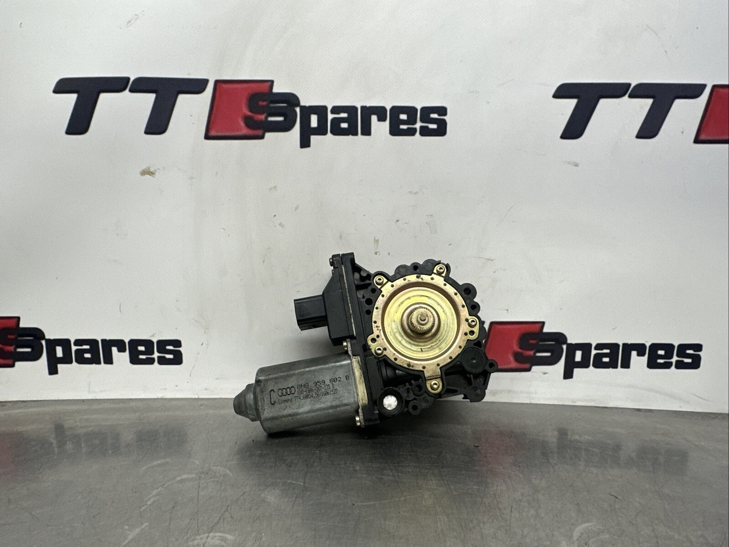 AUDI TT MK1 8N Roadster Convertible Driver Side Right Window Motor 8N7959802B
