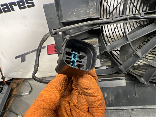 Range Rover L322 TD6 Electric Cooling Fan 162 6502305 A5228124811