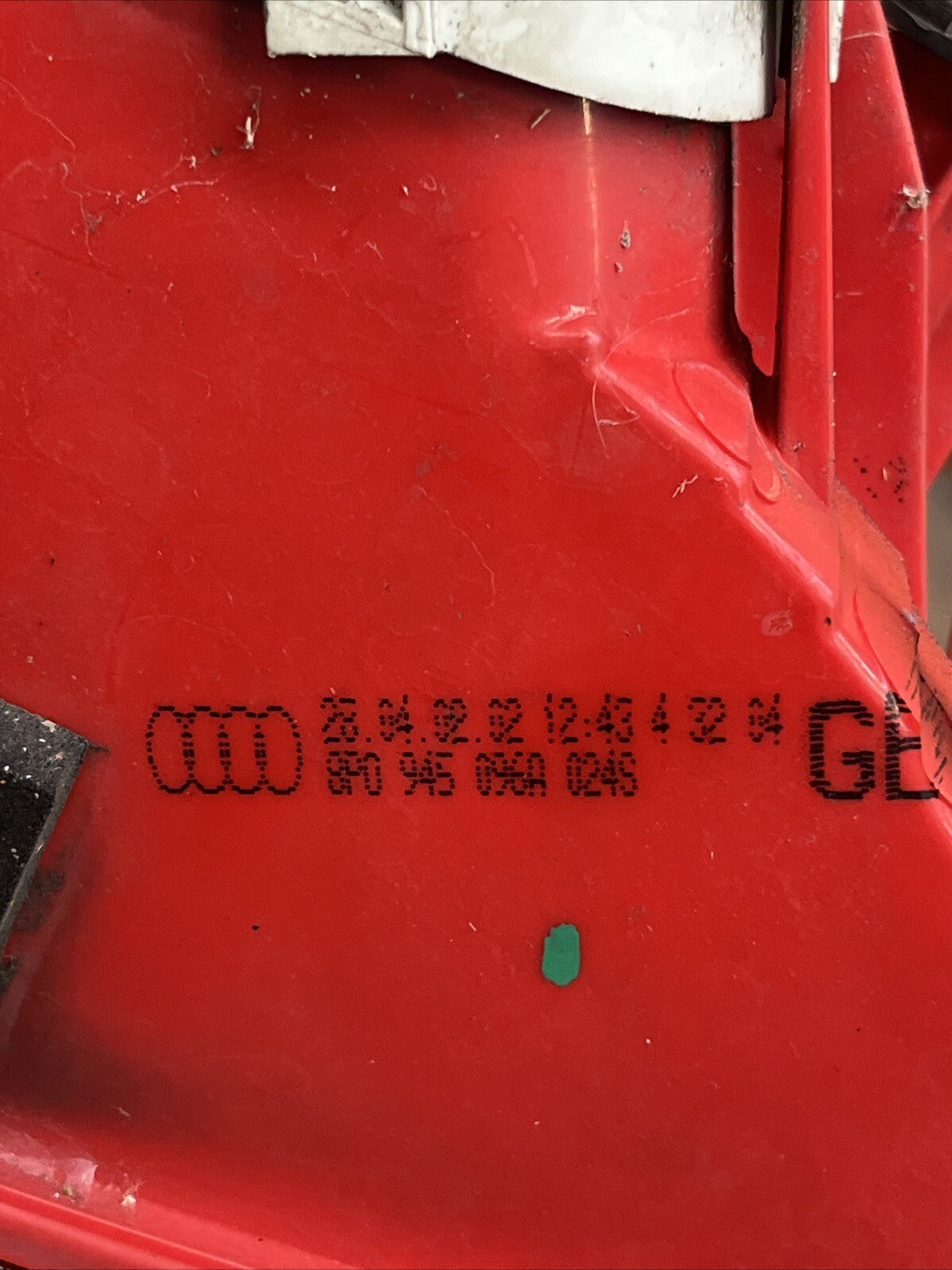 2004 AUDI A3 DRIVER REAR RIGHT SIDE TAIL LIGHT 8P0945096A