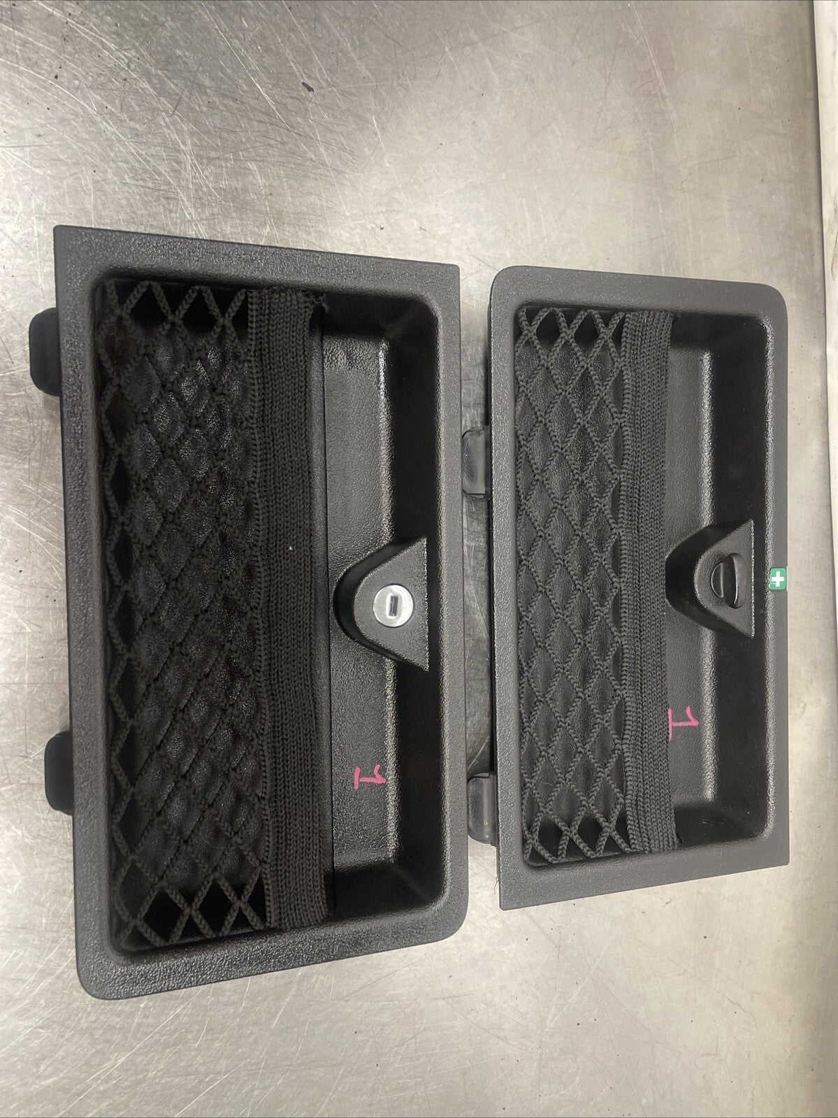 AUDI TT 8N MK1 Roadster Access Panel PAIR 8N7867401 8N7867402
