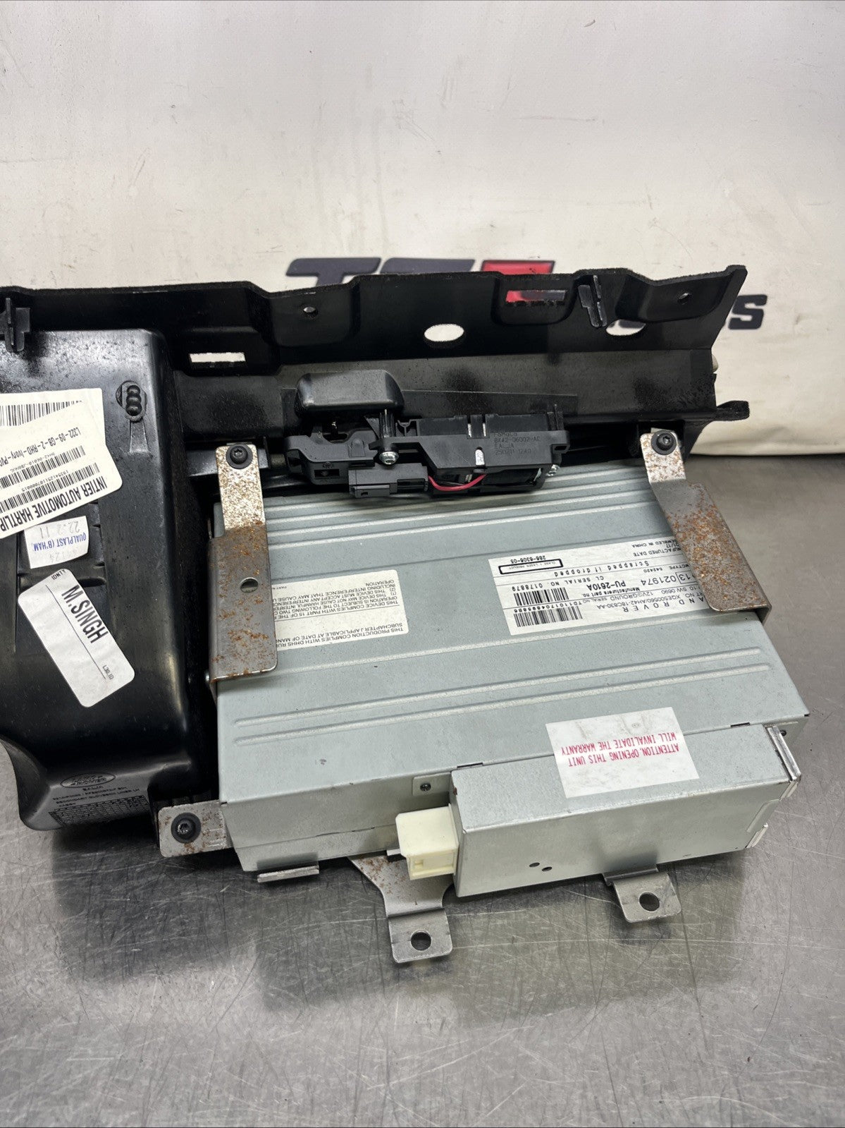 2009-12 RANGE ROVER VOGUE L322 CD CHANGER AH4218C830AA
