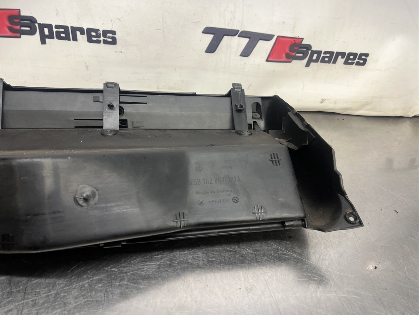 VW Mk3 Mk3.5 Golf Lower Glovebox w/Trim 1E2 857 921