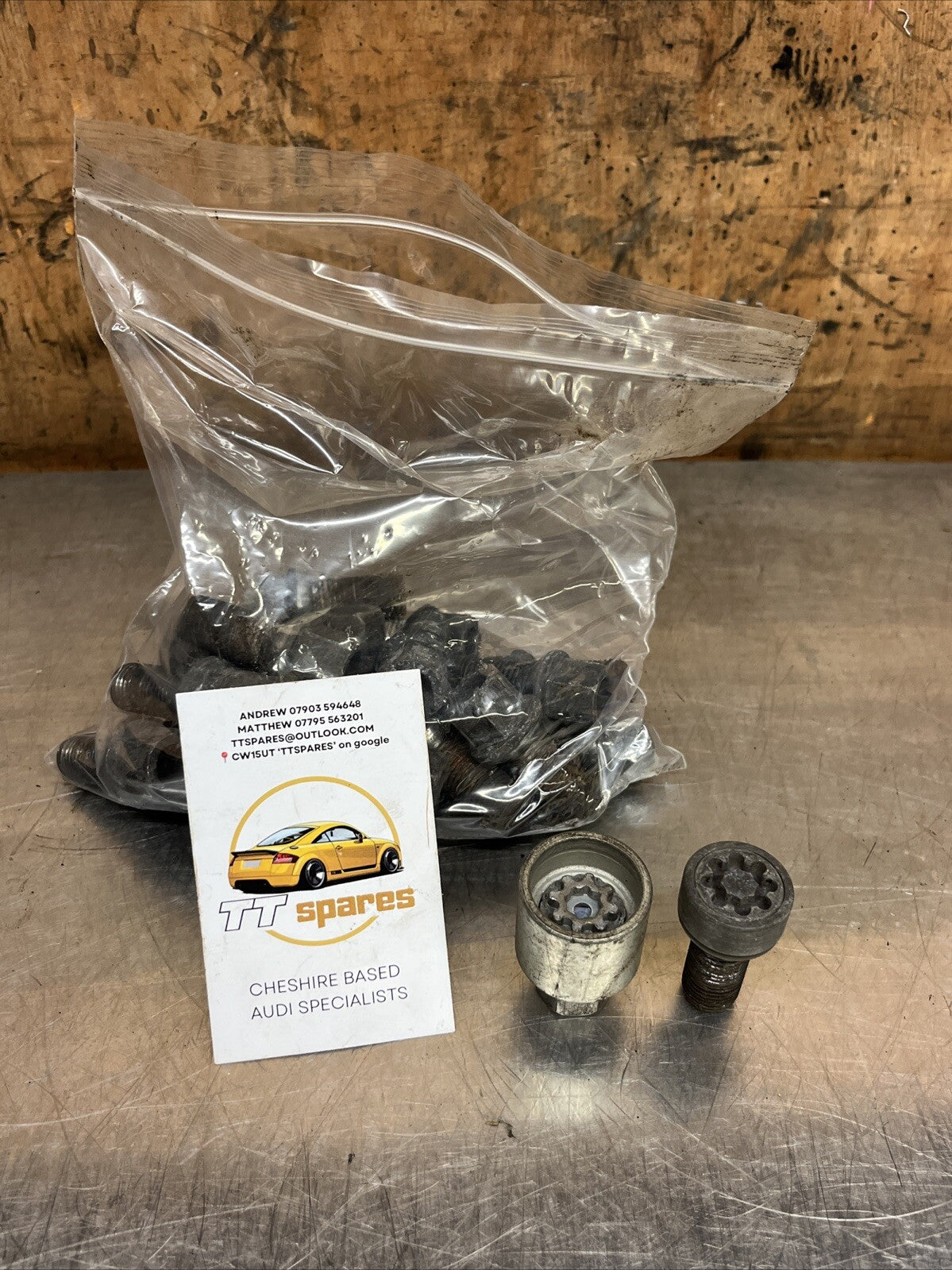 AUDI TT MK1 1998-2006 8N 1.8T FULL SET OF GENUINE WHEEL NUTS BOLTS & LOCKING NUT
