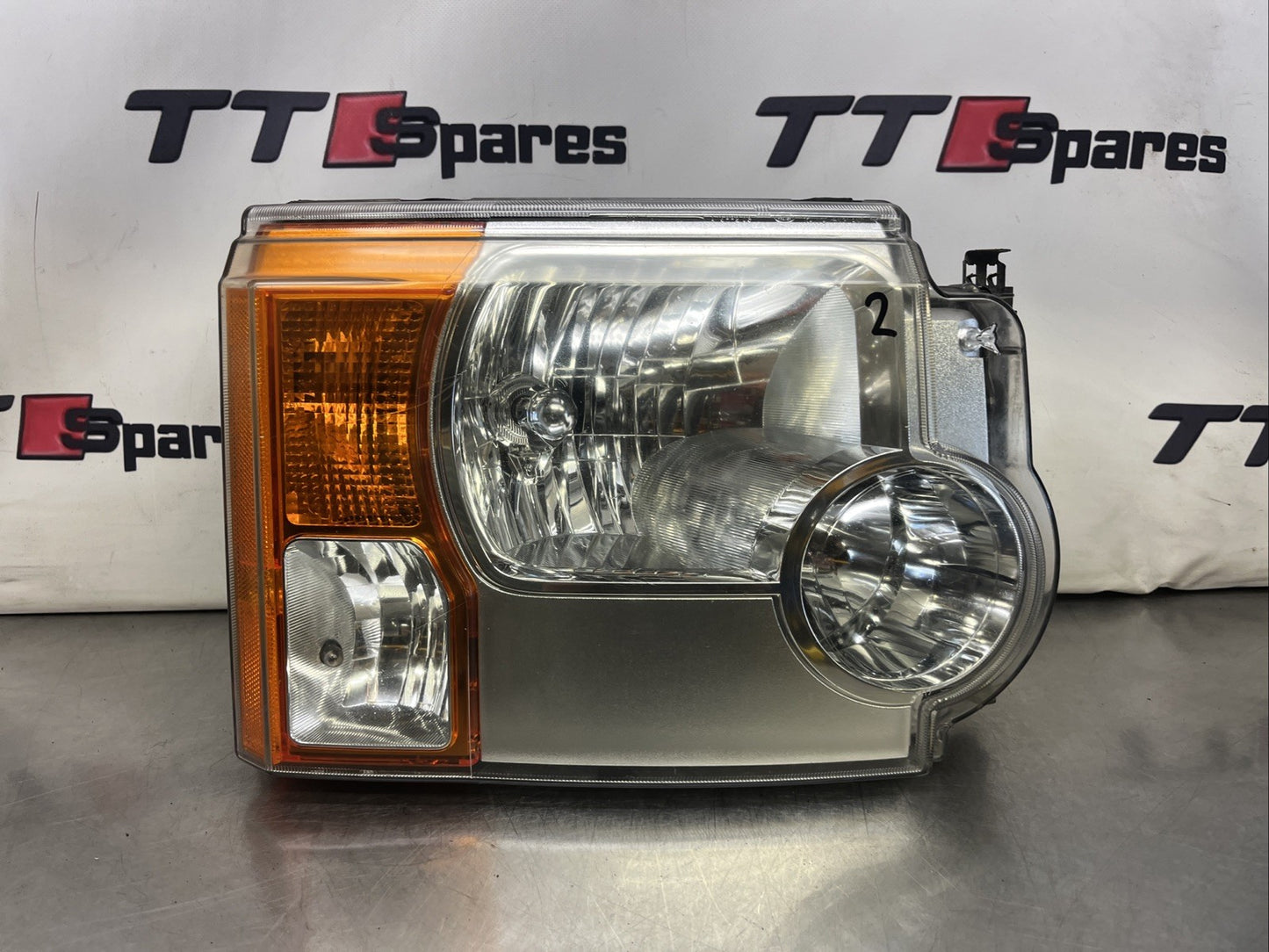 LAND ROVER DISCOVERY 3 2005 - 2009 RIGHT DRIVER SIDE HEADLIGHT XBC500022 GENUINE